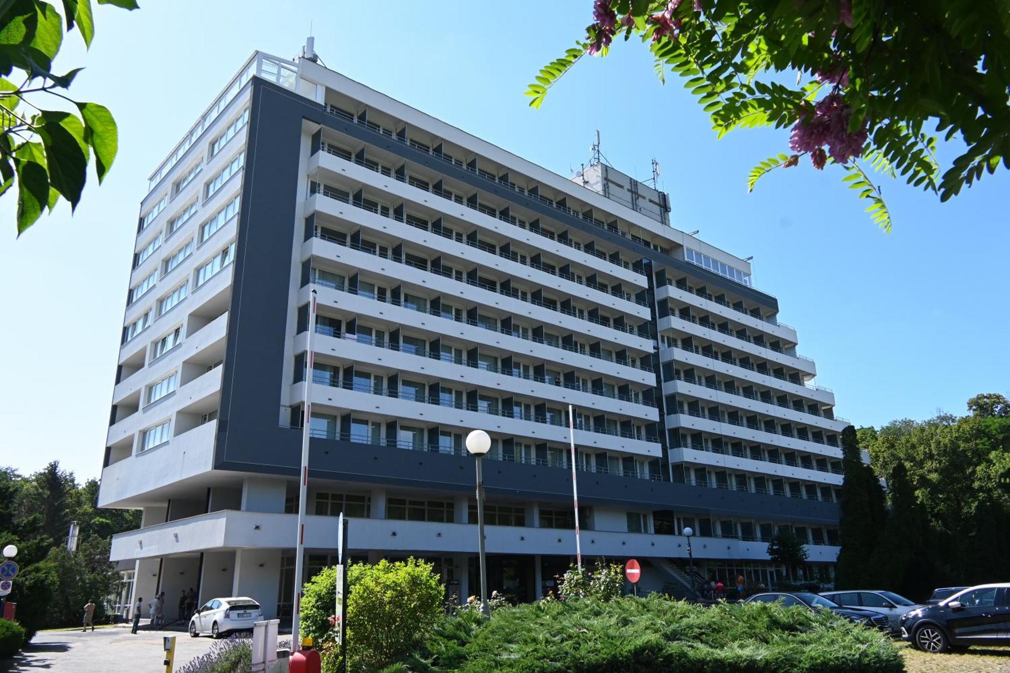 Hotel Szieszta Sopron Bagian luar foto