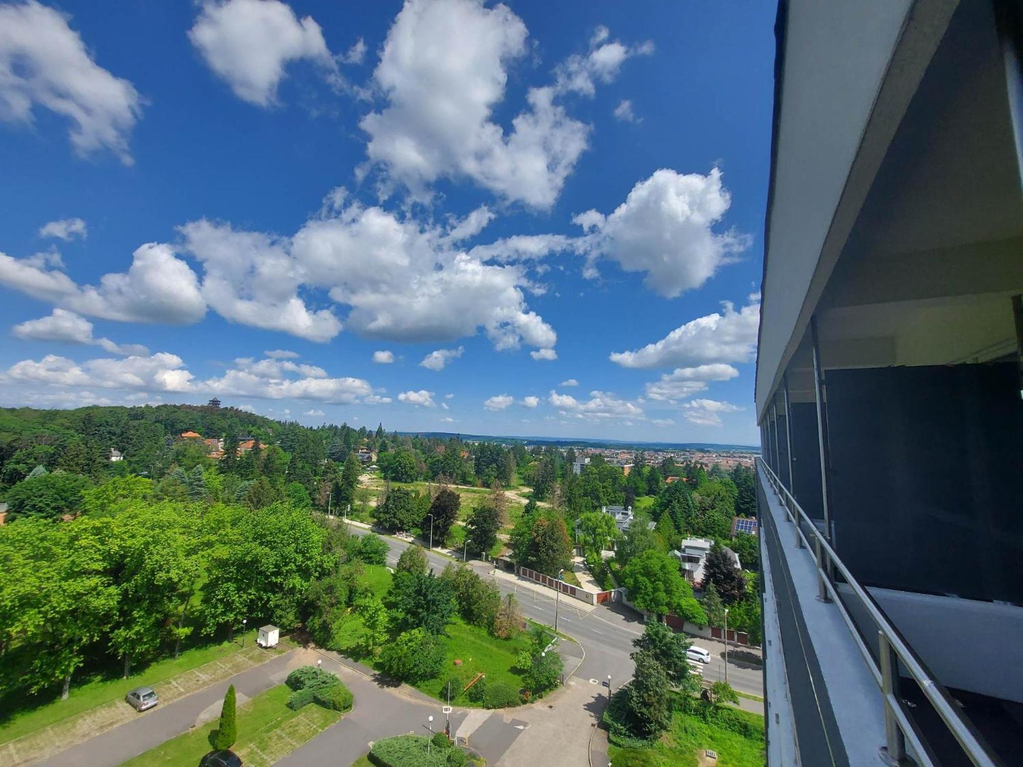 Hotel Szieszta Sopron Bagian luar foto