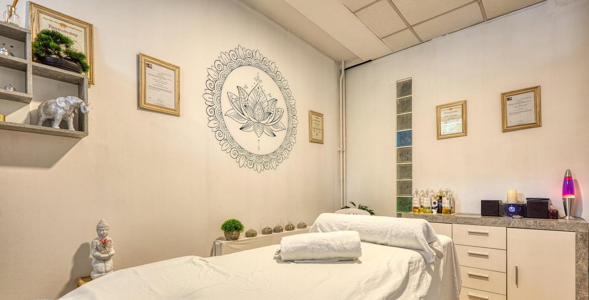 Hotel Szieszta Sopron Bagian luar foto
